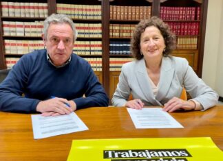 Carlos Sagüés, presidente de ANTRV, y Mª Carmen Maeztu, consejera del Departamento de Derechos Sociales, Economía Social y Empleo.